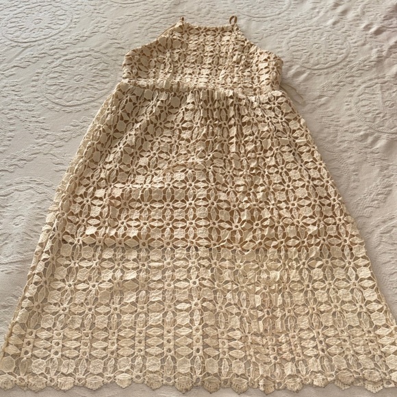 Romeo & Juliet Couture Dresses & Skirts - Romeo+Juliet Couture Ivory Crochet Lace Midi Dress BNWT